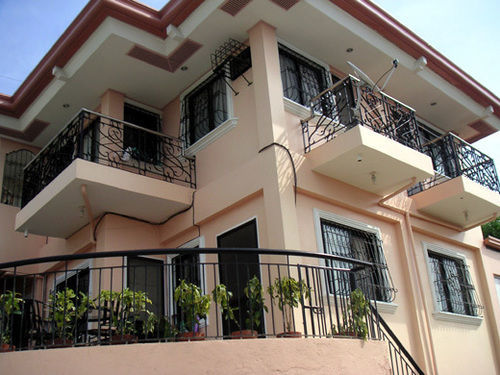 Royal Taal Inn Tagaytay City Εξωτερικό φωτογραφία
