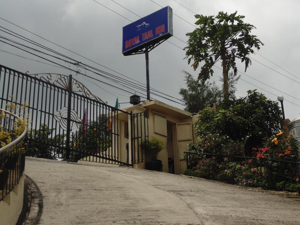 Royal Taal Inn Tagaytay City Εξωτερικό φωτογραφία