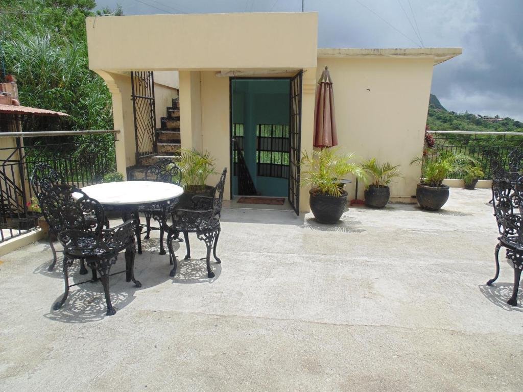 Royal Taal Inn Tagaytay City Εξωτερικό φωτογραφία