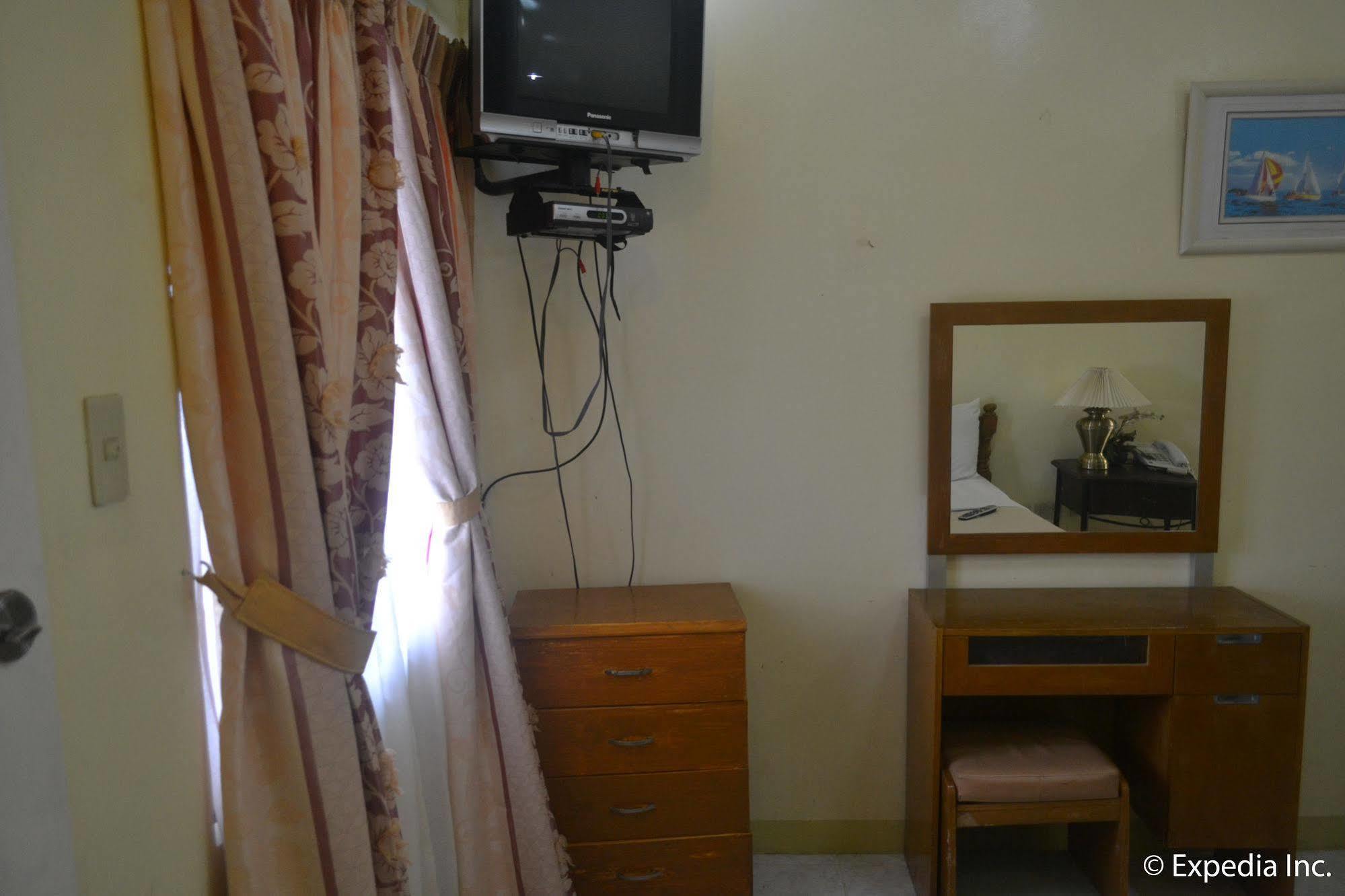 Royal Taal Inn Tagaytay City Εξωτερικό φωτογραφία
