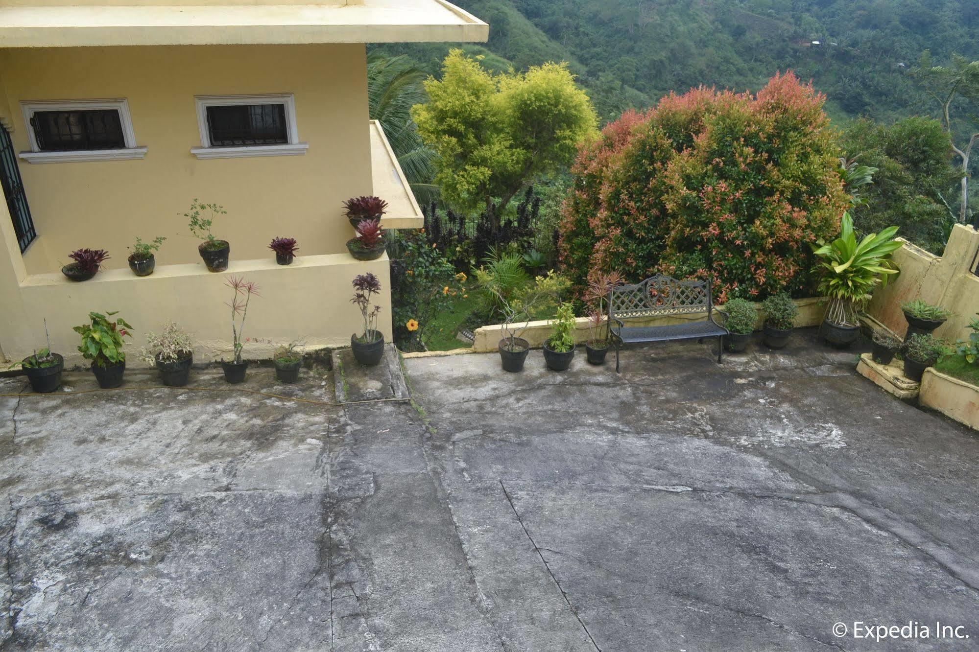 Royal Taal Inn Tagaytay City Εξωτερικό φωτογραφία