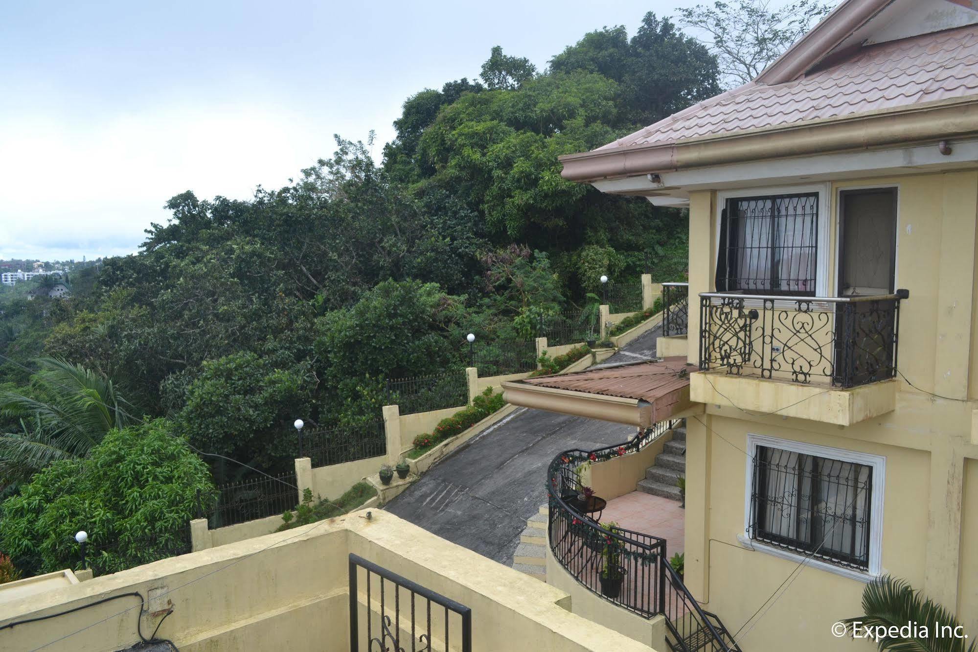 Royal Taal Inn Tagaytay City Εξωτερικό φωτογραφία