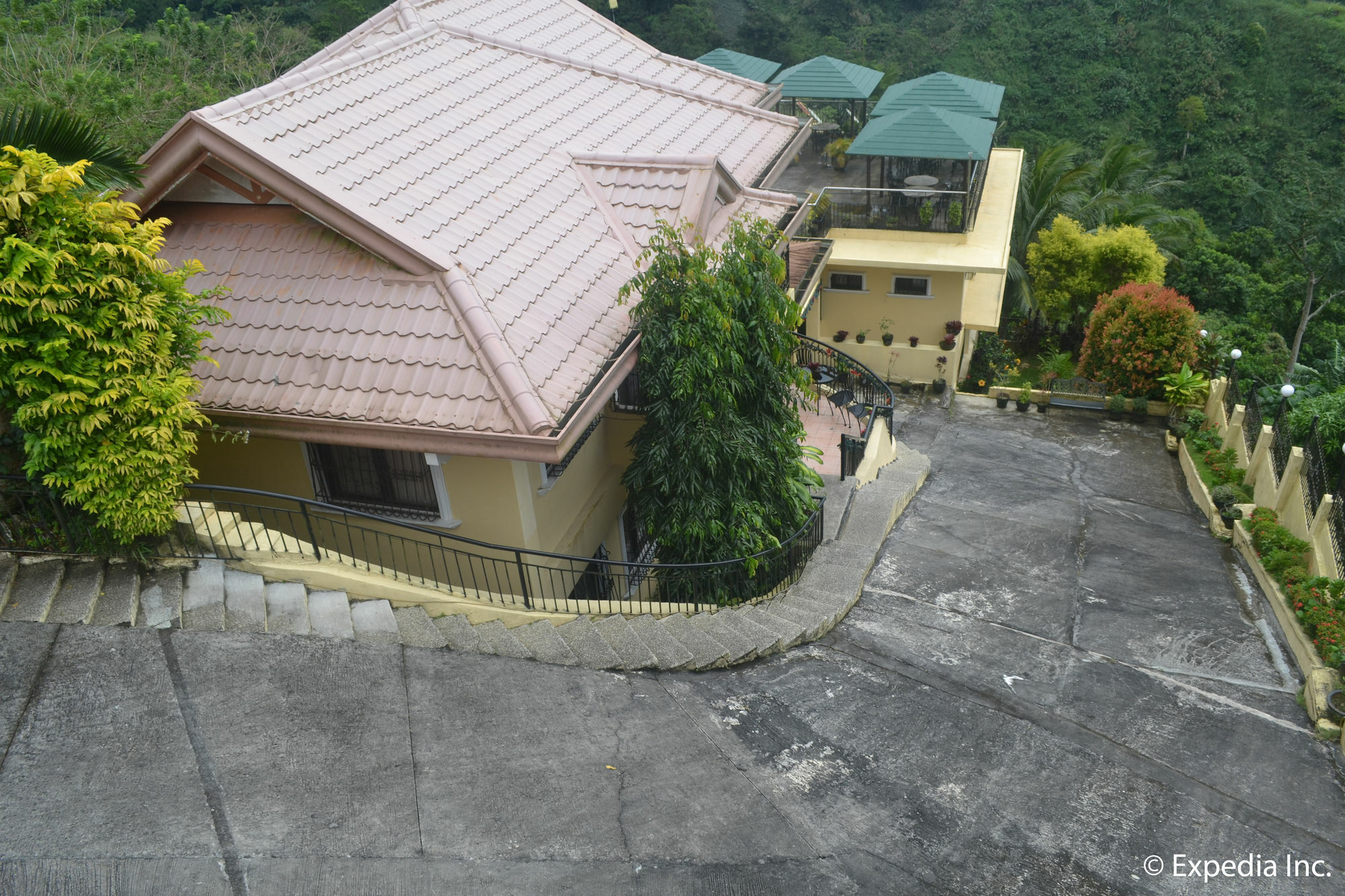 Royal Taal Inn Tagaytay City Εξωτερικό φωτογραφία
